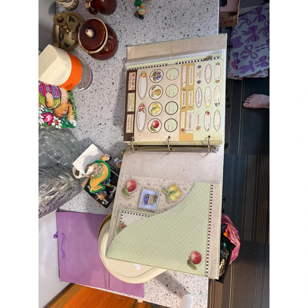 VTG Recipe Binder Keeper Organizer Cookbook Storage Kitchen Recipes Stickers